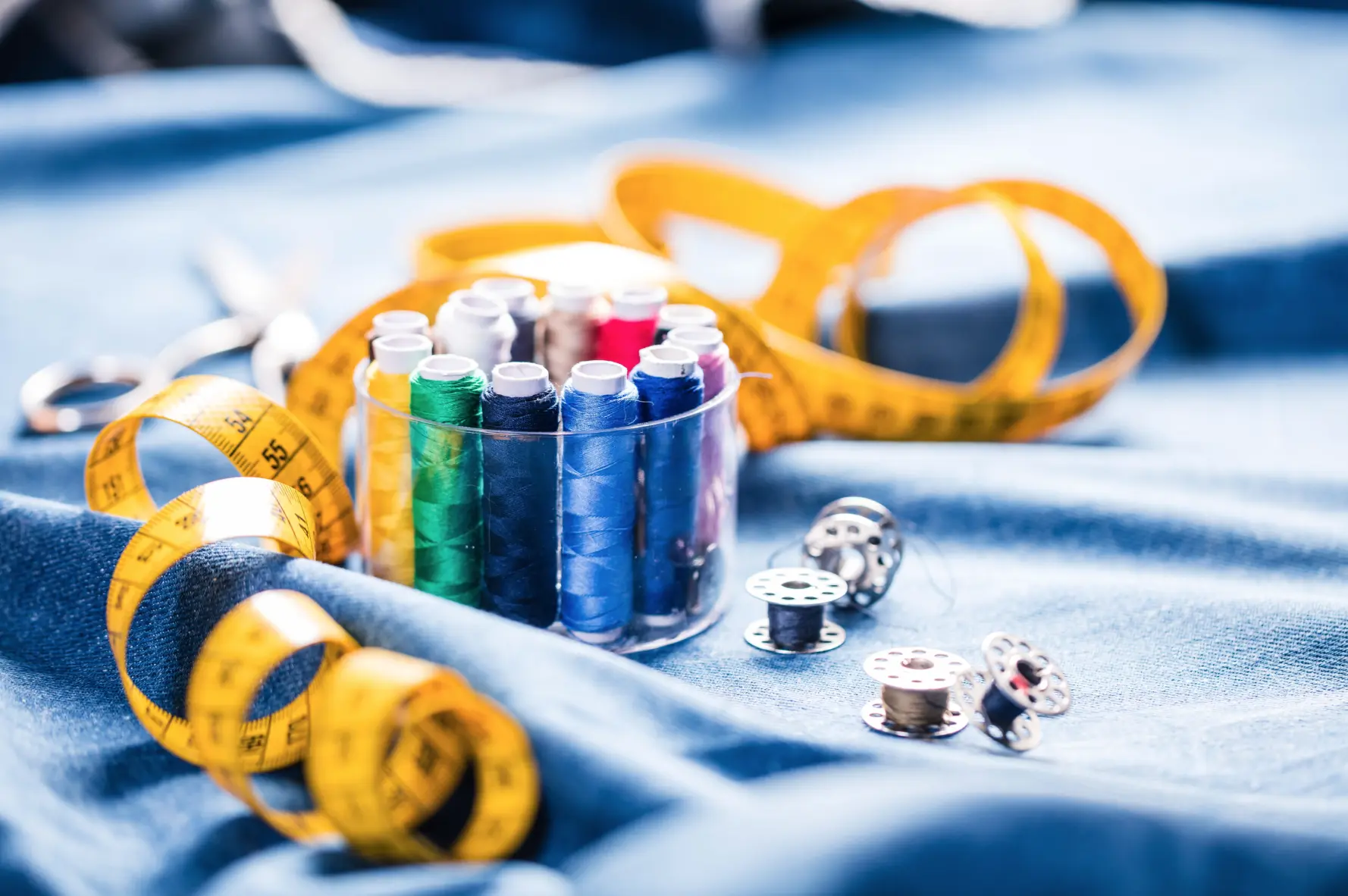 AltEm Stitches sewing table AltEm Stitches sewing table